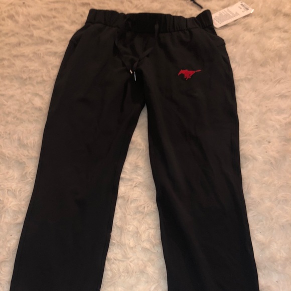 lululemon athletica Pants - On The Fly Lululemon Jogger Pant!